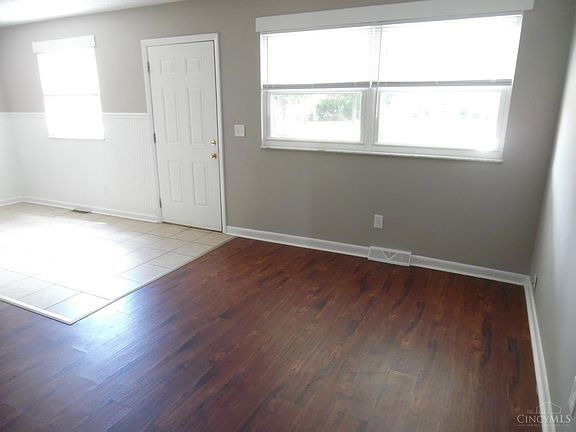 3rd image of 1236 Vanderveer Ave