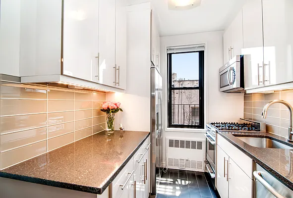 Sold by Compass | media 16