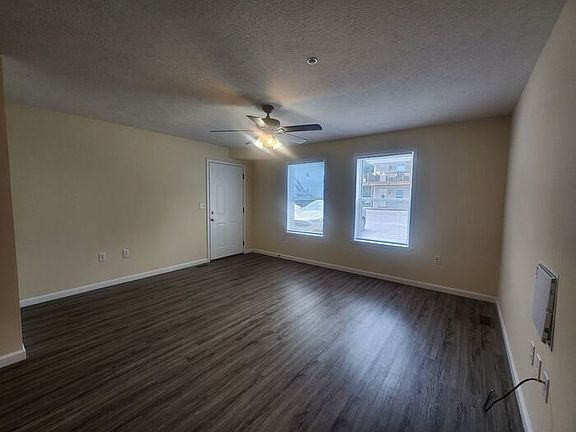 3rd image of 2726 Noel Ln #2726