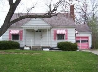 4239 Oakridge Dr, Dayton, OH 45417