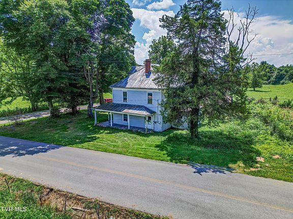2nd image of 101 Shell Rd #101