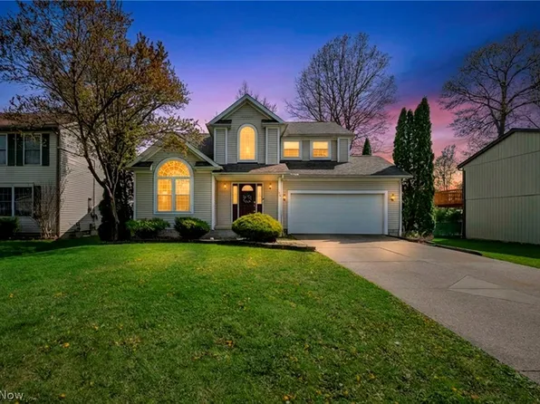 88 Magnolia Ave, Northfield, OH 44067