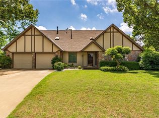 2204 Berryhill Ct, Edmond, OK 73034