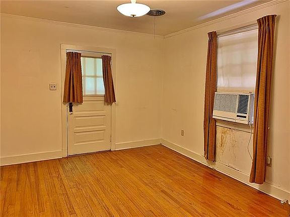 2nd image of 185 Crislaur Ave