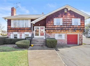 402 California Rd, Bronxville, NY 10708