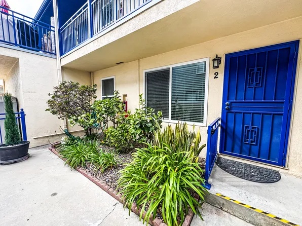 121 6th St #2, Seal Beach, CA 90740