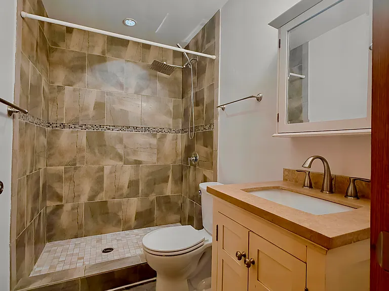 1933 Park Rd NW #1B — Photo 18