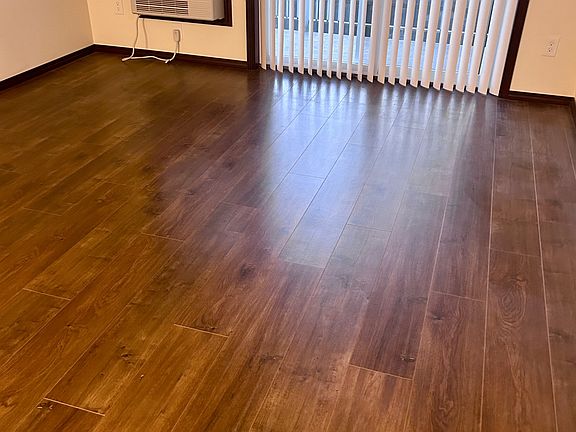 3rd image of 2041 Andress Ln #102