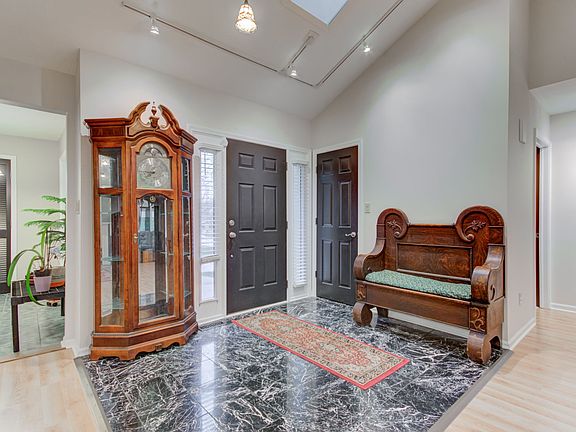 4th image of 4489 Clairborne Way