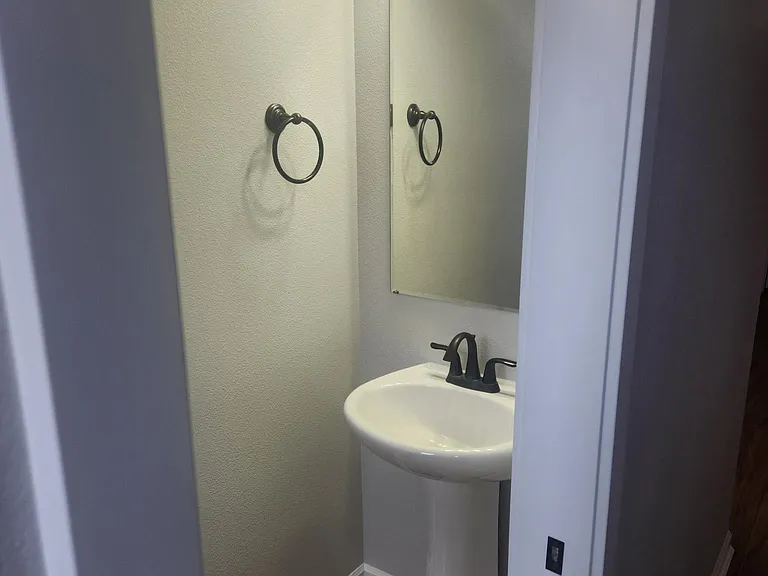 2364 NW Debron Ln — Photo 6