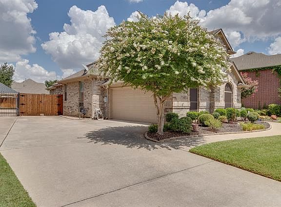 3rd image of 3232 River Bend Dr