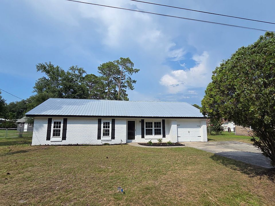 1st image of 656 Mahoney Rd
