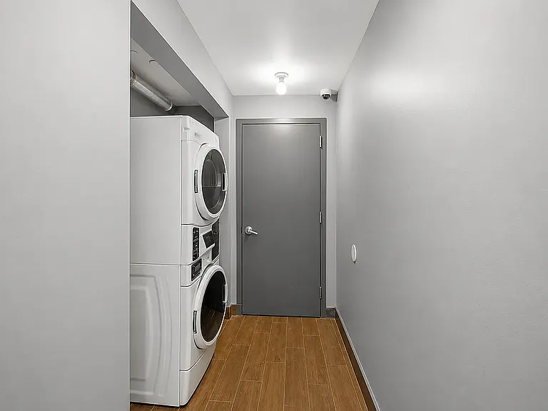486 Harman St #2N — Photo 13