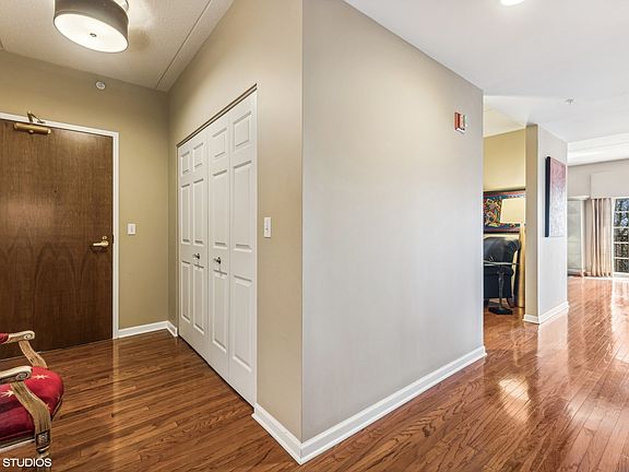 3rd image of 410 W Burlington Ave Unit 507