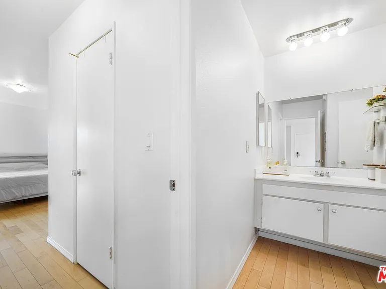 9005 Cynthia St #413 — Photo 26