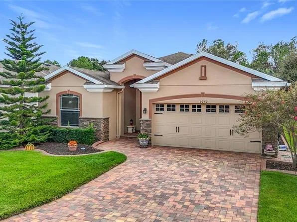 9952 Gap Wedge Dr, San Antonio, FL 33576