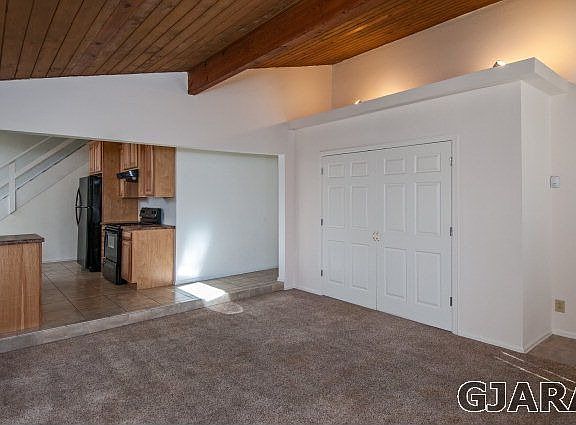 3rd image of 3137 Cloverdale Ct
