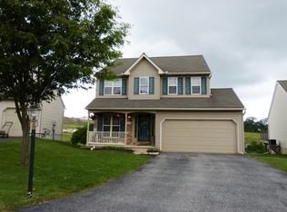 645 Strayer Dr, Windsor, PA 17366