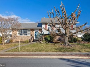 13 Hearthstone Dr, Reading, PA 19606