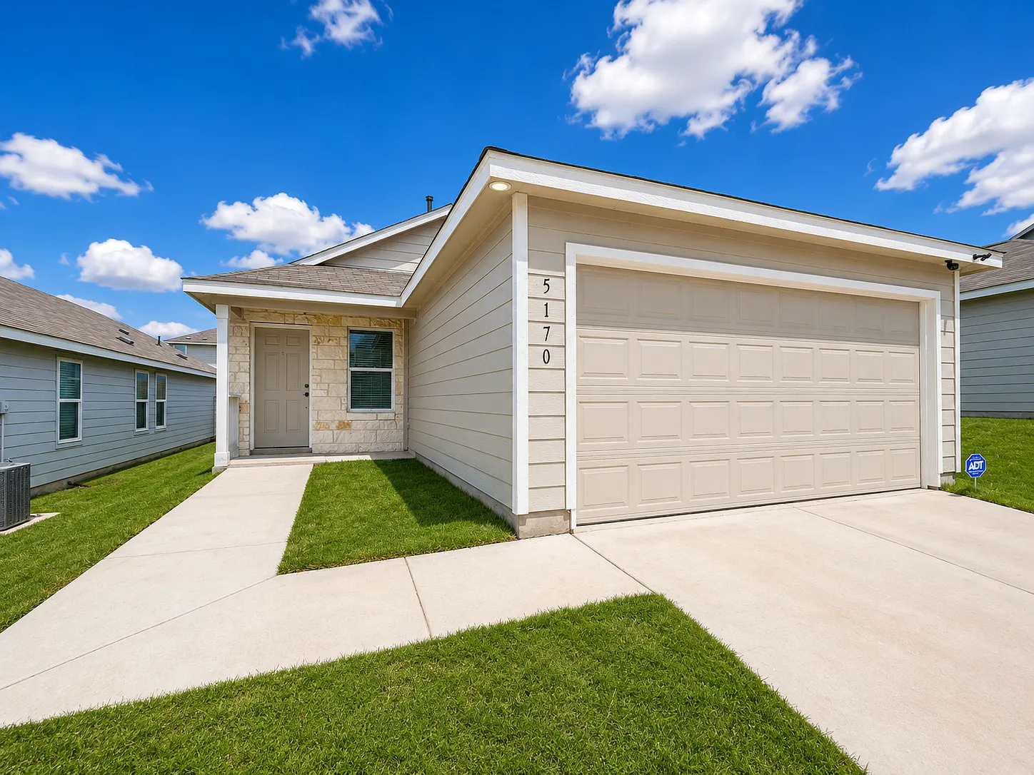 3 bed, 1450 sqft, $1,550 — Photo 3