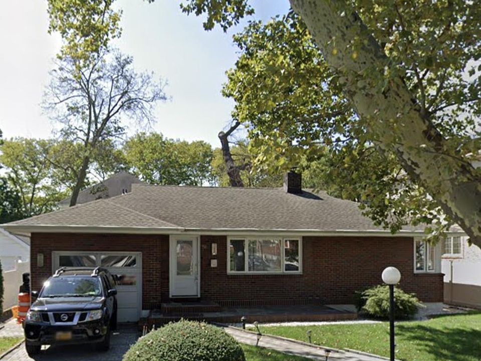 1st image of 256 Bancroft Ave