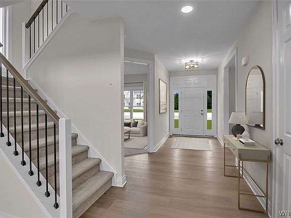 3rd image of 6 Fieldstream Ln