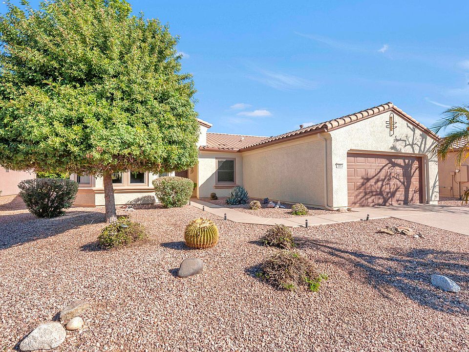 1st image of 18913 N Hawthorn Dr
