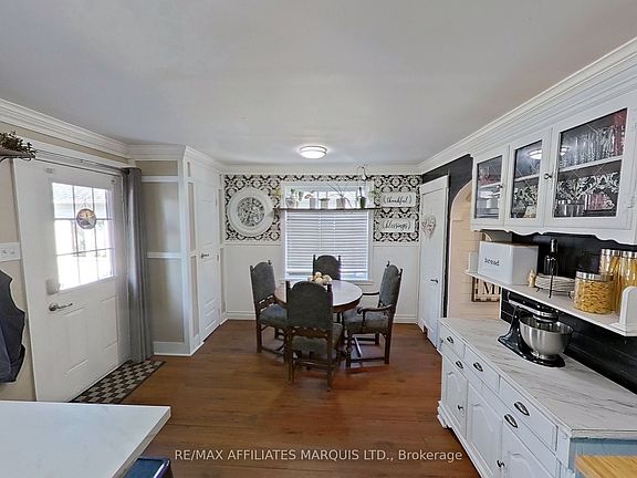 3rd image of 54 Lefebvre Ave