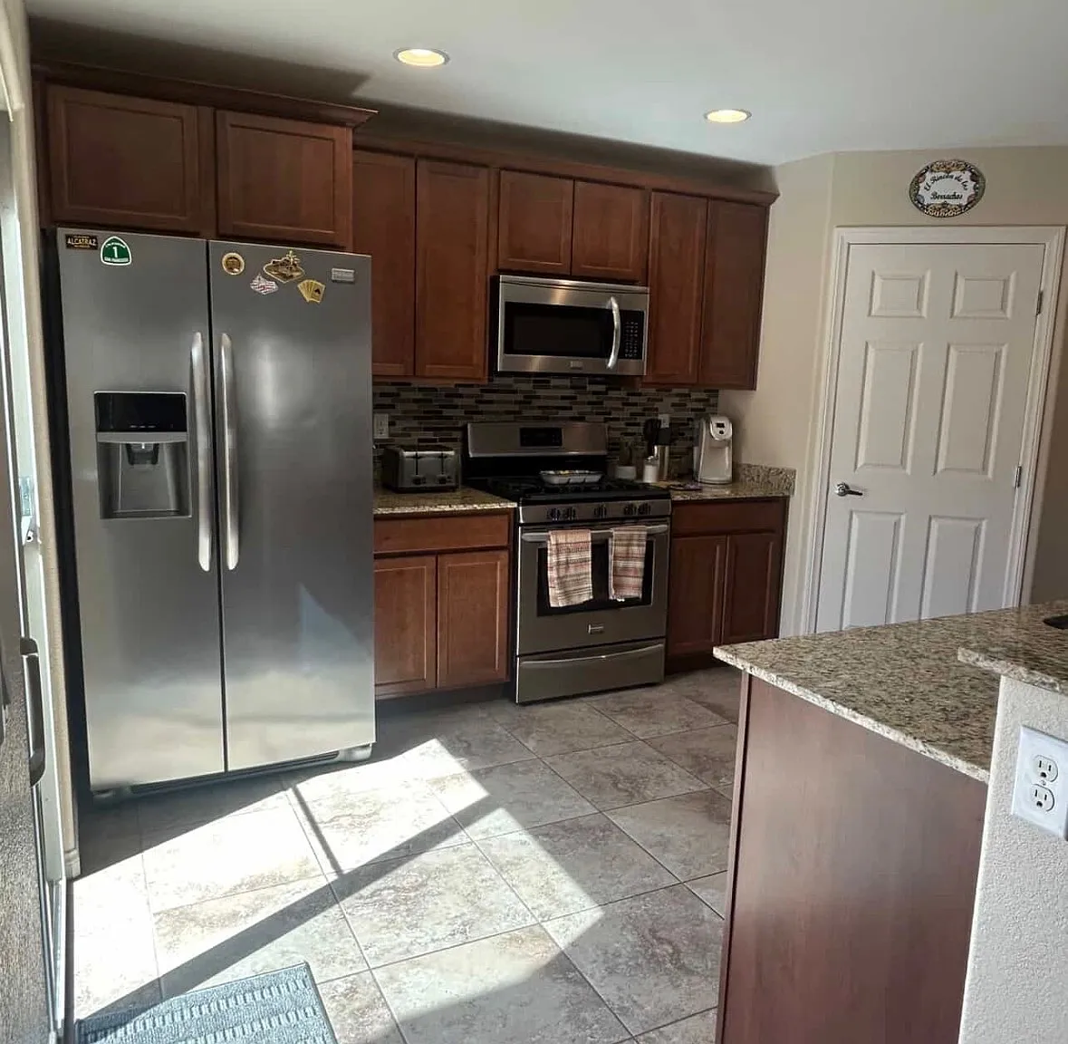 3 bed, 1404 sqft, $1,850 — Photo 4