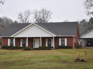 420 Grays Creek Rd, Dry Prong, LA 71423