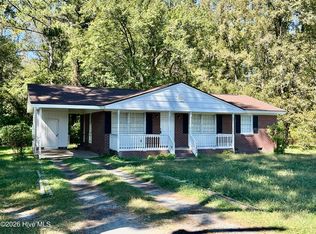 18040 Wagram Rd, Laurinburg, NC 28352