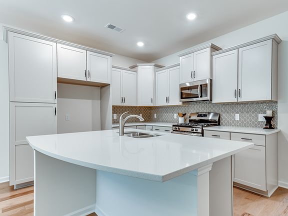 These photos are representative of this floor plan, but all options may not be available in every co