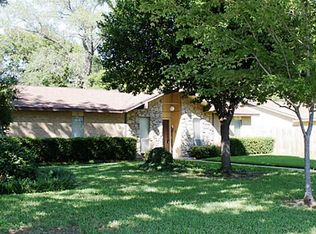 1217 Columbine Ct, Arlington, TX 76013