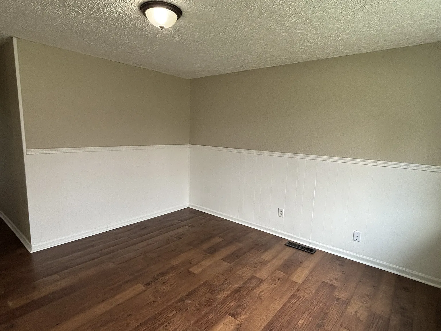 2626 Dorothy Avenue Northeast - 1 — Photo 3