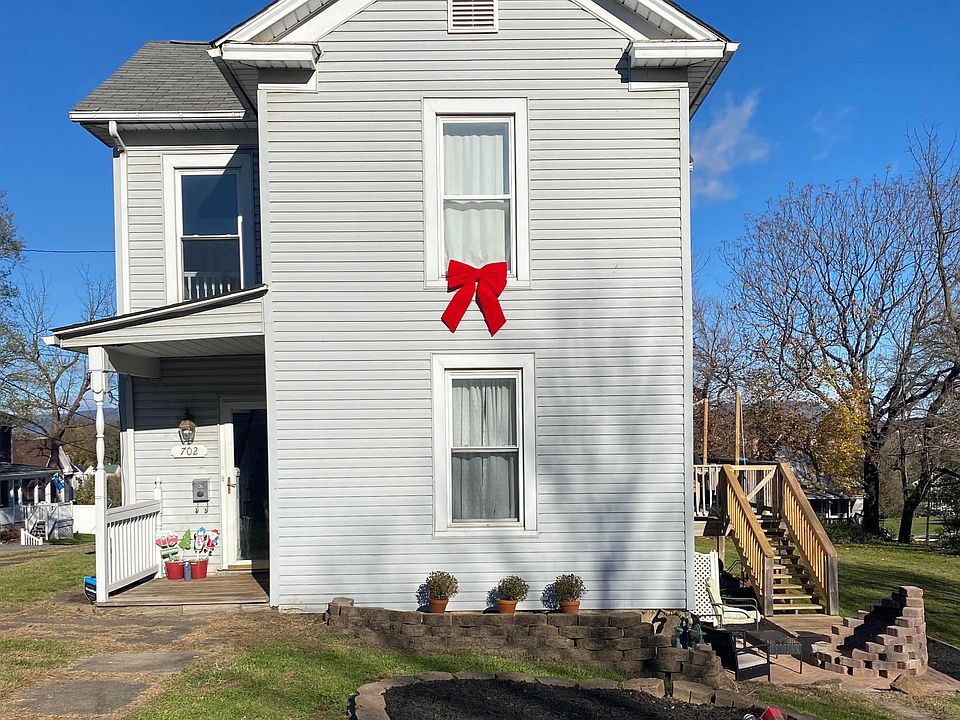 1st image of 702 Elm Ave SE