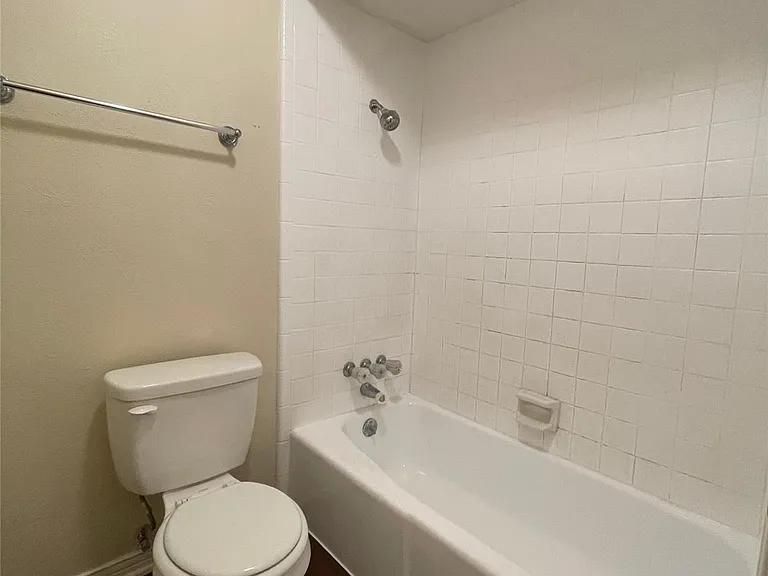 120 Shadybrook Dr — Photo 14