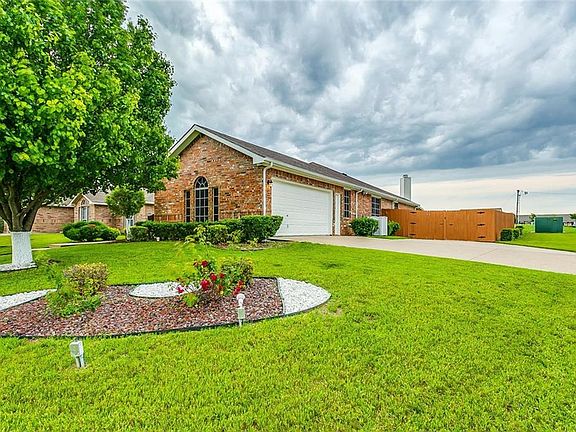 3rd image of 900 Mesa Vista Dr