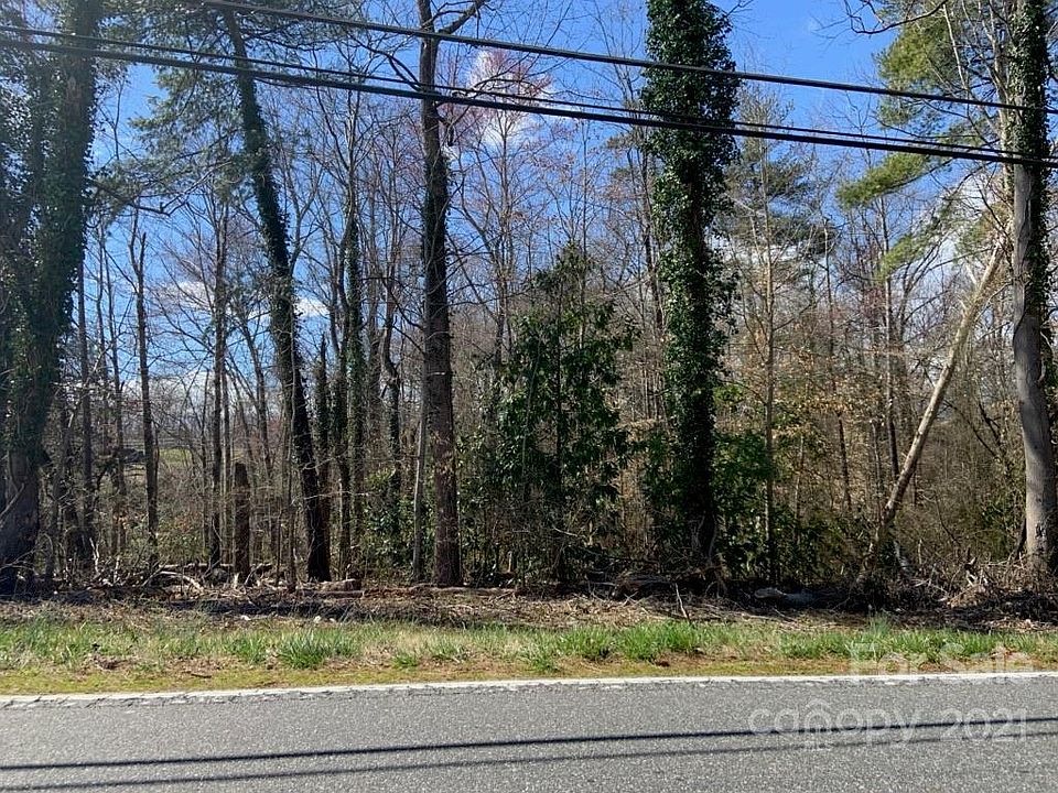 2nd image of 405 Catawba St