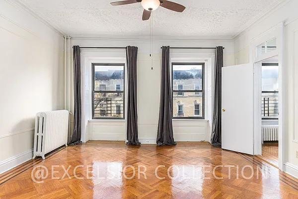 Rented by The Excelsior Collection LTD | media 21