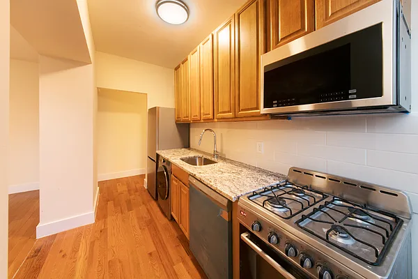 Rented by Sohayegh Enterprises Corp. | media 10