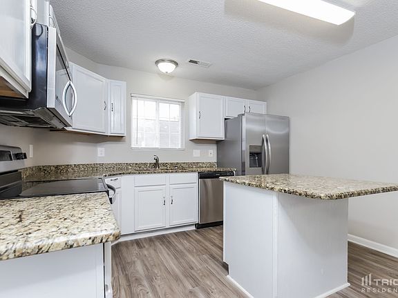 4th image of 811 Topsail Dr