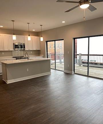 2nd image of 115 W Tazewell St #3A