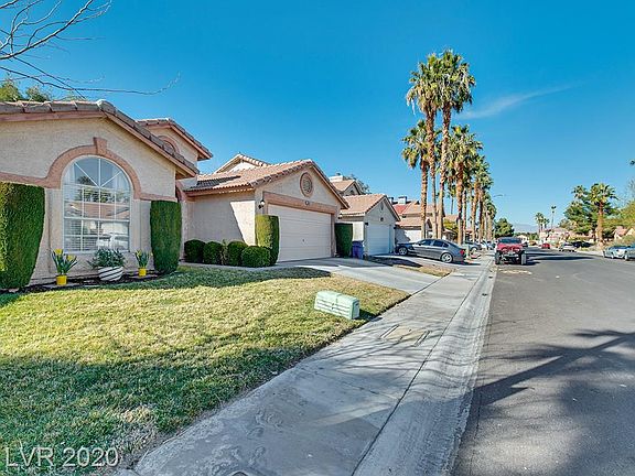3rd image of 2609 Island Brook Dr