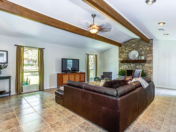 5th image of 1907 Barton Hills Dr