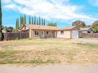 813 Carla Dr, Lemoore, CA 93245