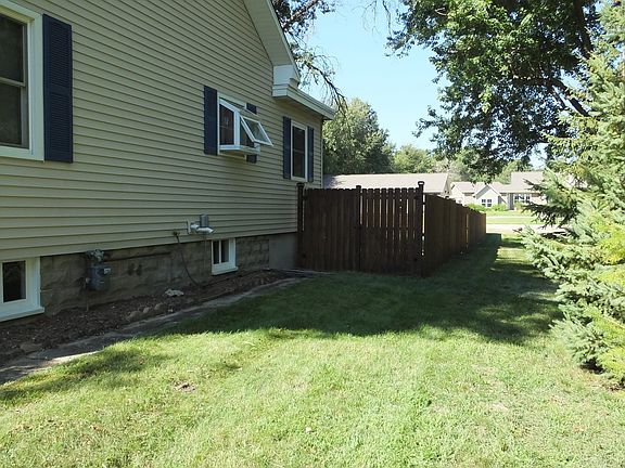 4th image of 126 152nd Ave