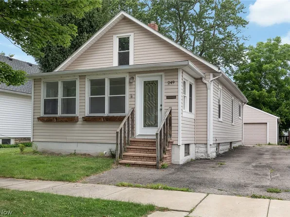 249 Orchard St, Fairport Harbor, OH 44077