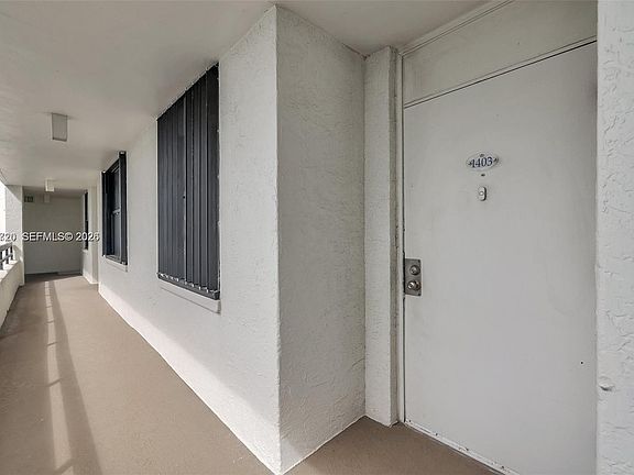 3rd image of 9650 S Ocean Dr APT 1403