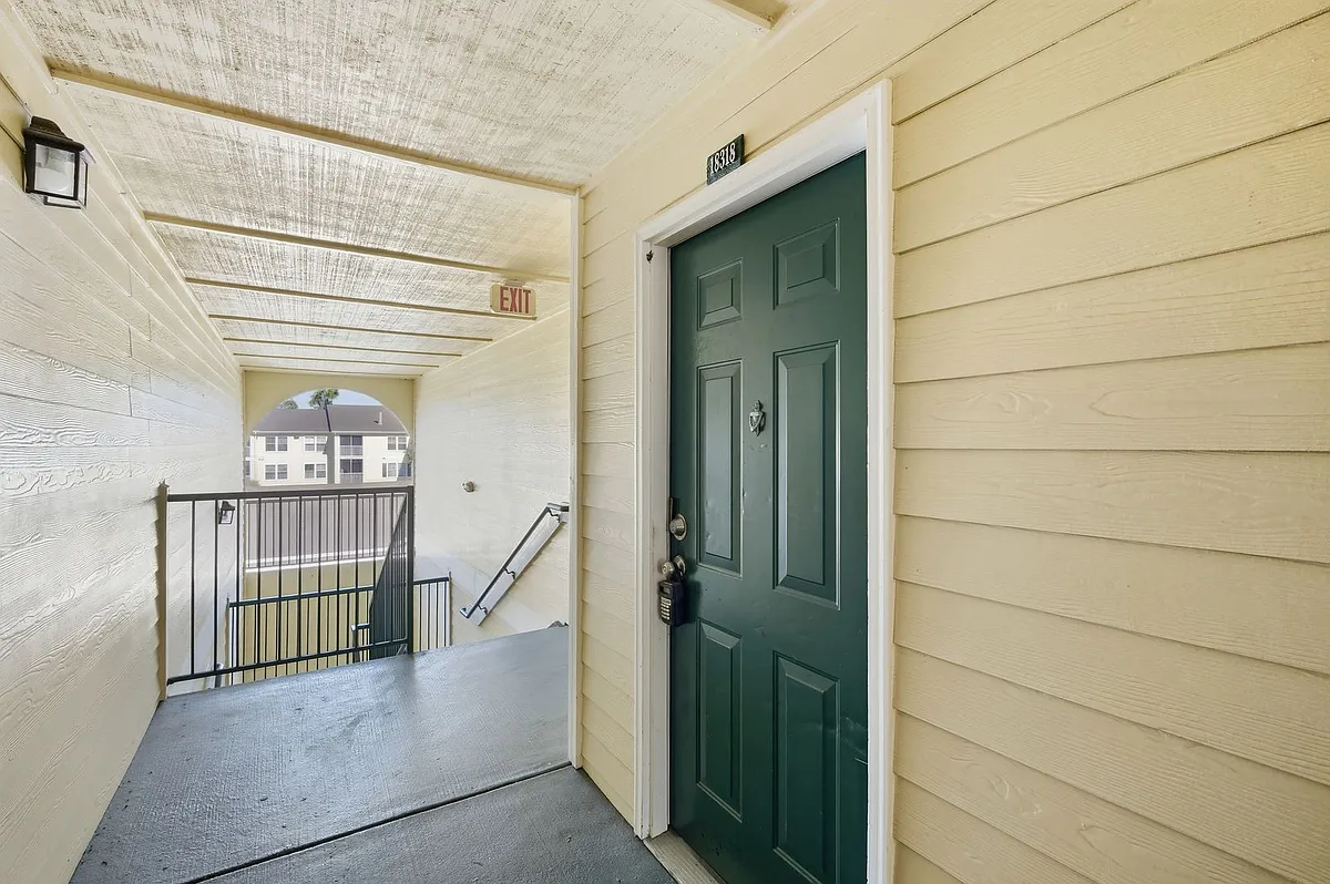 Building Photo - 18318 Bridle Club Dr