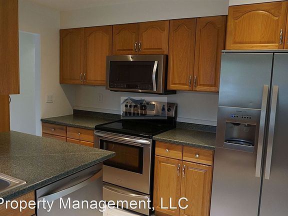 5th image of 920 70th Ave E
